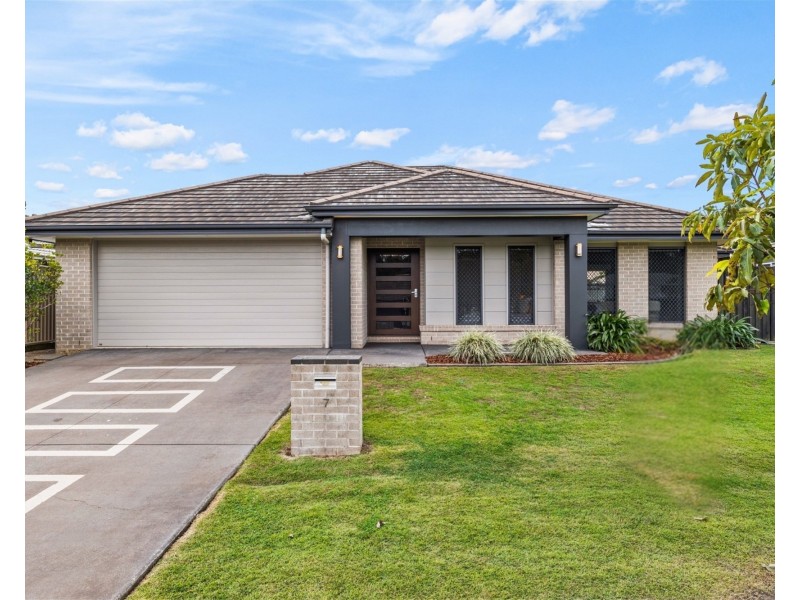 7 Crosby Place, Cleveland QLD 4163