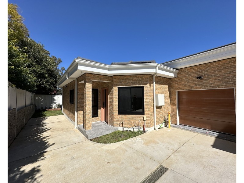 2/33 First Avenue, Eastwood NSW 2122