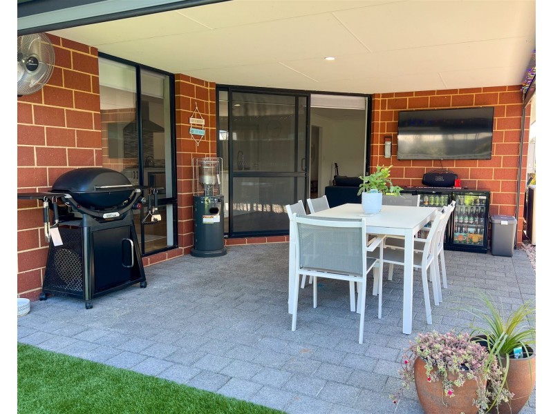 28 Currawong Way, Erskine WA 6210