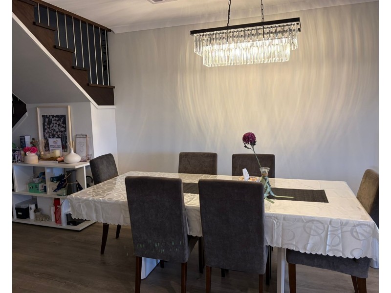 6  Bridgefield Parkway, Rockbank VIC 3335