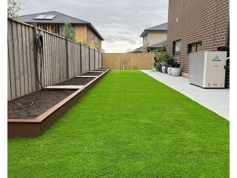 6  Bridgefield Parkway, Rockbank VIC 3335