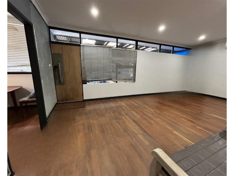 137A Nicholson Road, Lynwood WA 6147