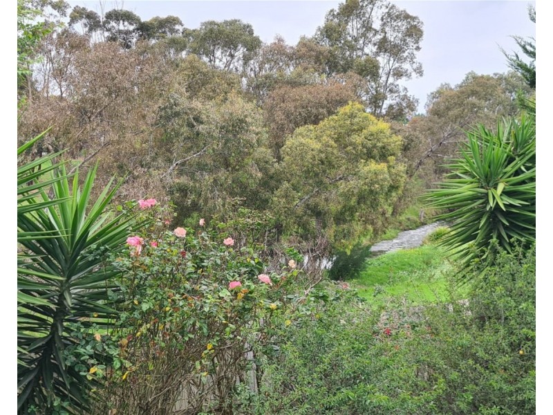 61 Sanders Avenue, Sunshine West VIC 3020