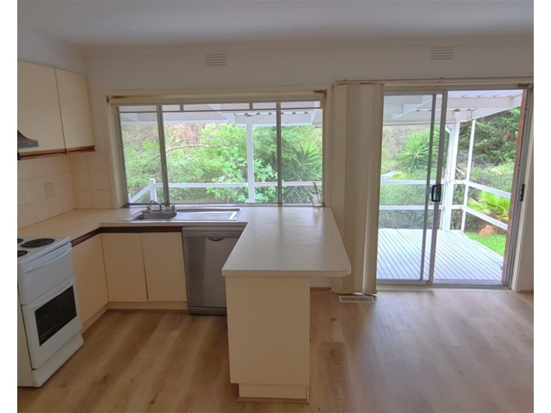 61 Sanders Avenue, Sunshine West VIC 3020