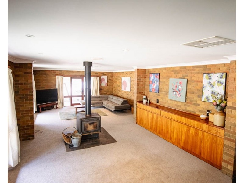 223 Baileys Rd, Wangaratta South VIC 3678