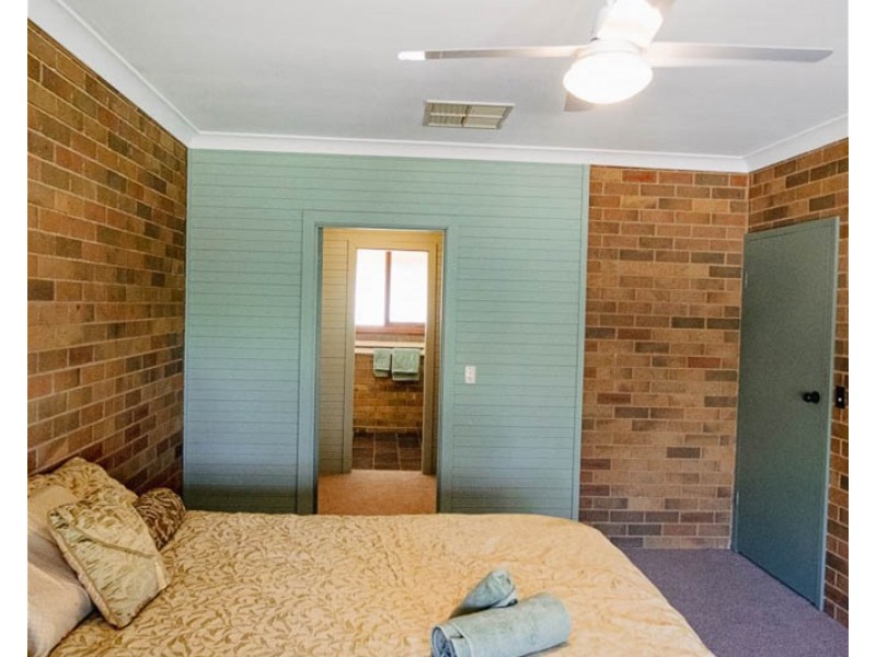 223 Baileys Rd, Wangaratta South VIC 3678