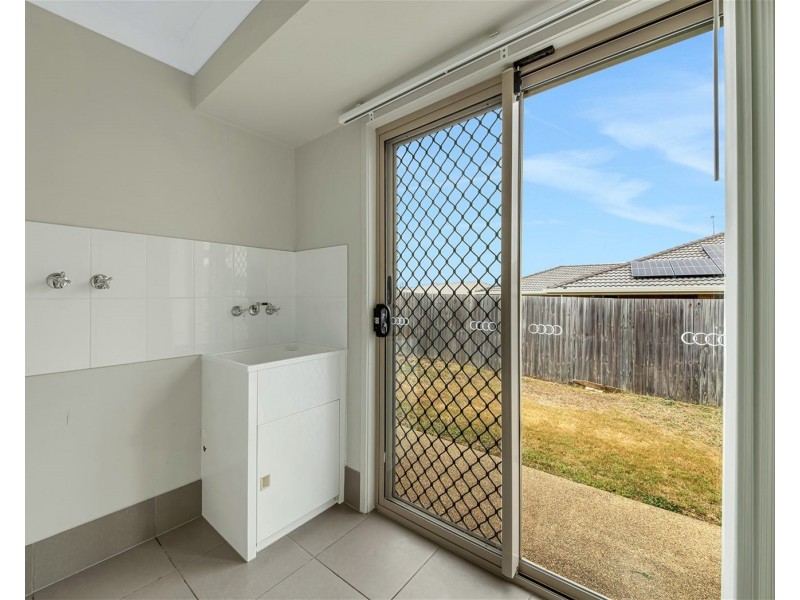 15 Abbey Place, Calliope QLD 4680