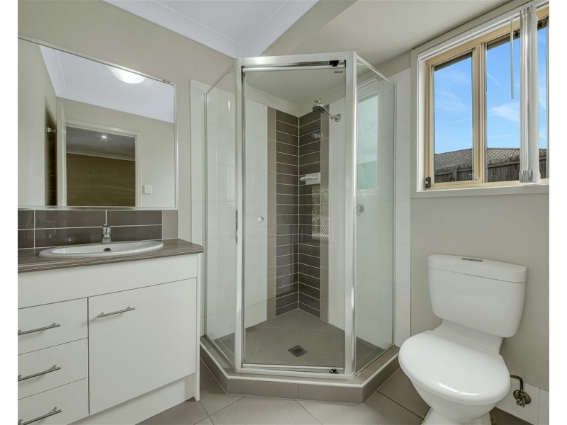 15 Abbey Place, Calliope QLD 4680