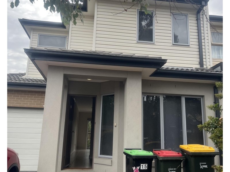 15 Ravenwoods Way, Craigieburn VIC 3064