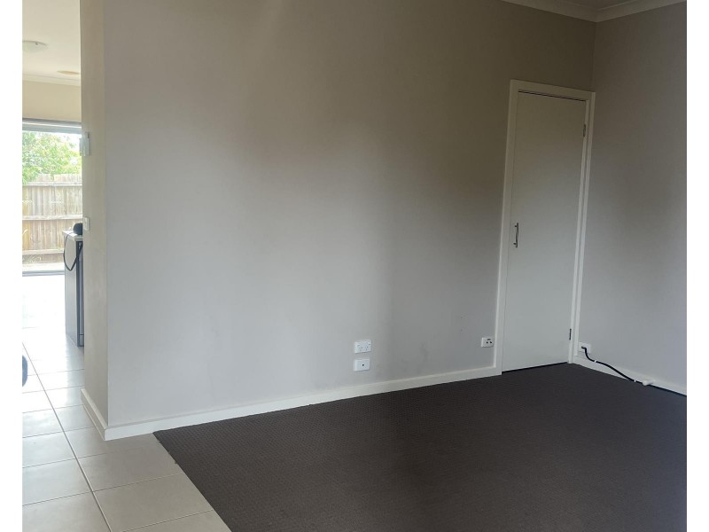 15 Ravenwoods Way, Craigieburn VIC 3064