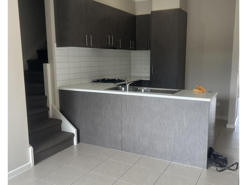 15 Ravenwoods Way, Craigieburn VIC 3064