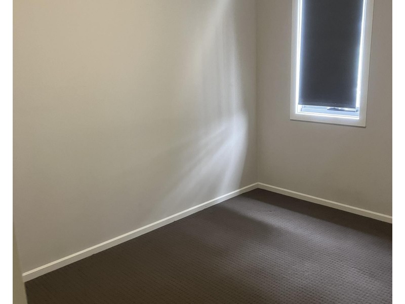 15 Ravenwoods Way, Craigieburn VIC 3064