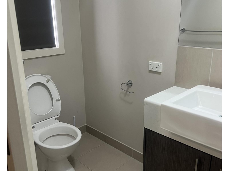 15 Ravenwoods Way, Craigieburn VIC 3064