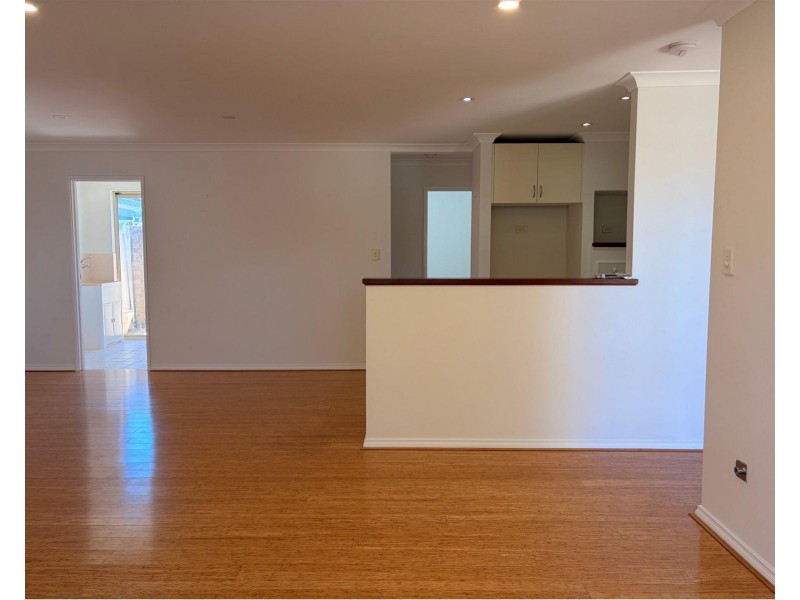 1/46  Crocker Way, Innaloo WA 6018