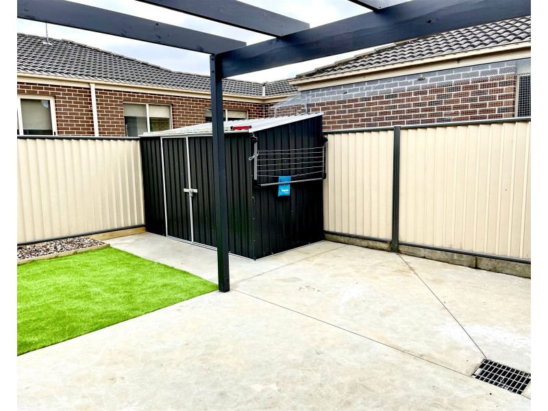 3/106A Beverin Street, Sebastopol VIC 3356
