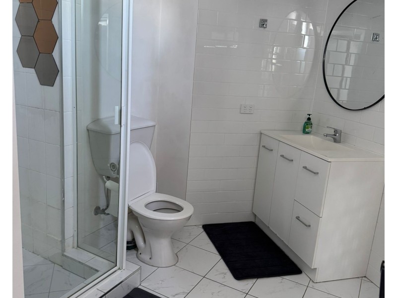 114-116  Marine Parade, Southport QLD 4215