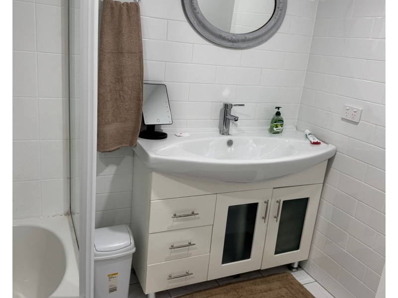 114-116  Marine Parade, Southport QLD 4215