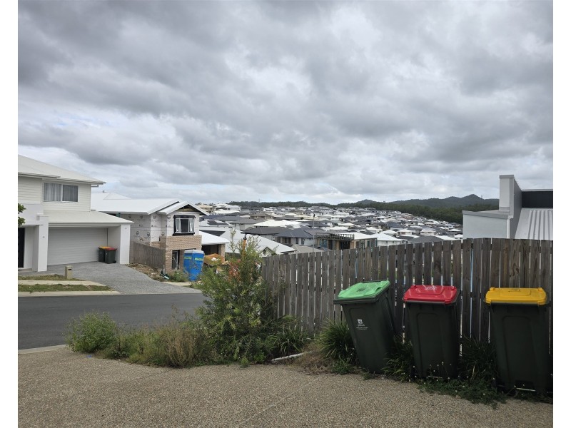 77  Capilano Way, Spring Mountain QLD 4124