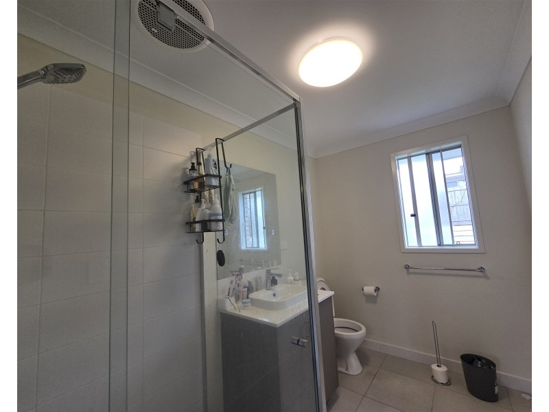 77  Capilano Way, Spring Mountain QLD 4124