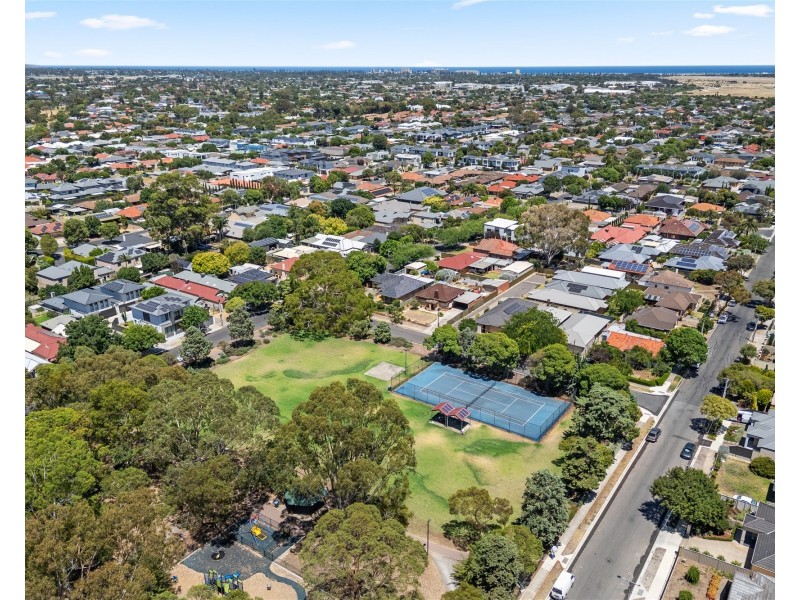 10 Park Tce, North Plympton SA 5037