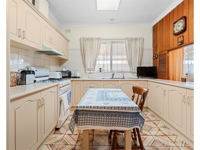 10 Park Tce, North Plympton SA 5037