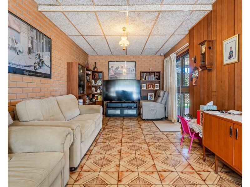 10 Park Tce, North Plympton SA 5037