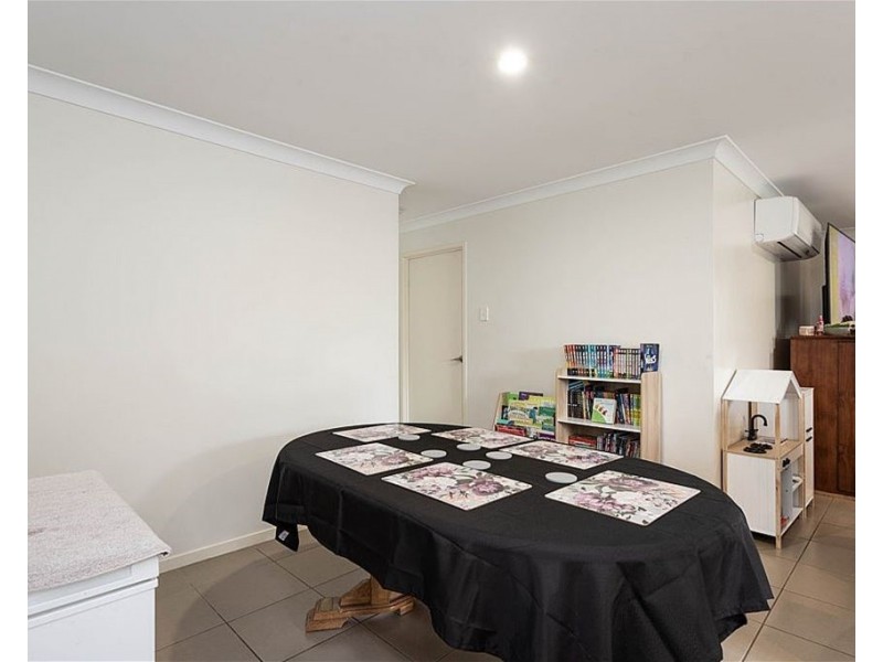 16 Huxley Street, Redbank Plains QLD 4301