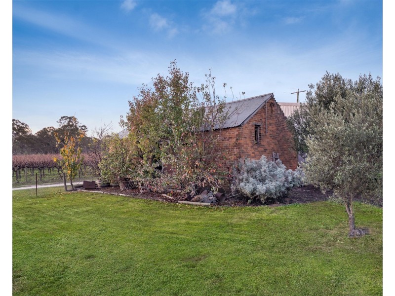 3/3120 Harmony Way, Faraday VIC 3451