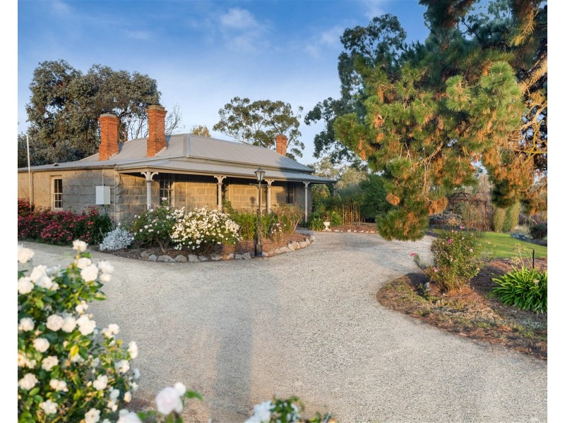 3/3120 Harmony Way, Faraday VIC 3451