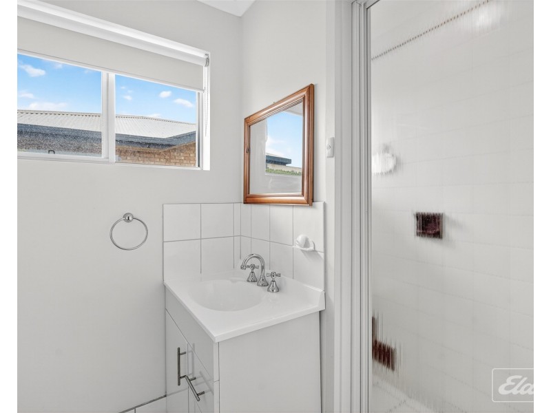 17 Captain Sturt Parade, Hindmarsh Island SA 5214
