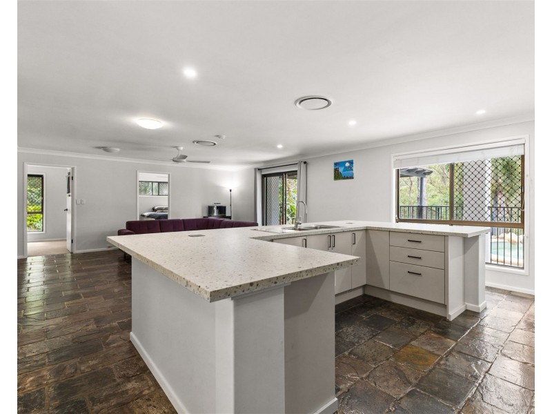 36 Montego Court, Eatons Hill QLD 4037