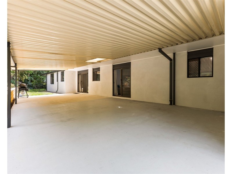 36 Montego Court, Eatons Hill QLD 4037