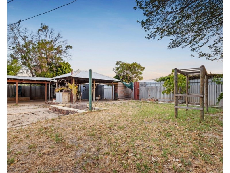 9 Westwell Street, Beckenham WA 6107
