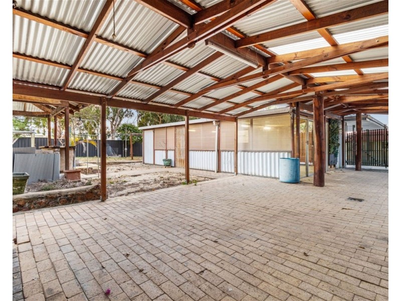 9 Westwell Street, Beckenham WA 6107
