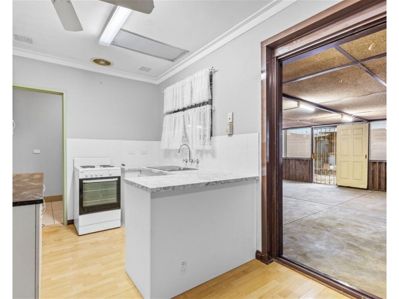 9 Westwell Street, Beckenham WA 6107