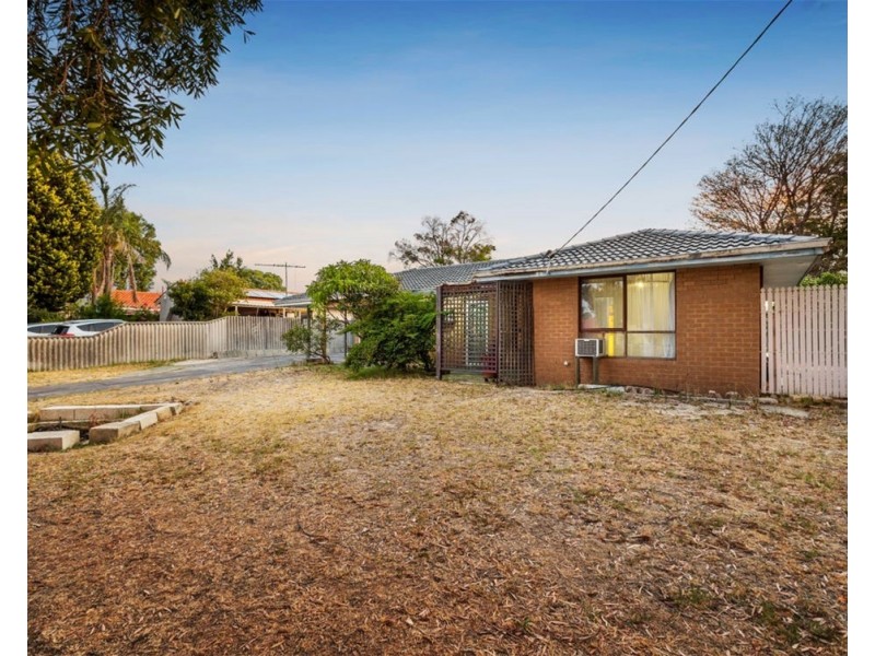 9 Westwell Street, Beckenham WA 6107