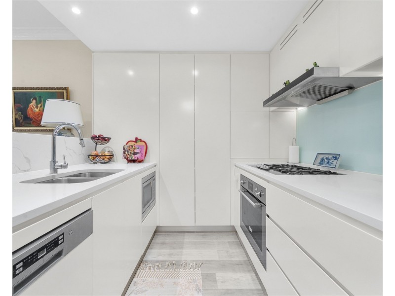 302/5 wentworth place, Wentworth Point NSW 2127