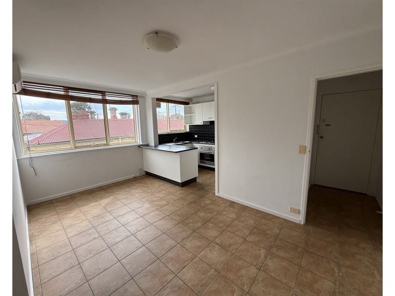4/15 De Carle street, Brunswick VIC 3056