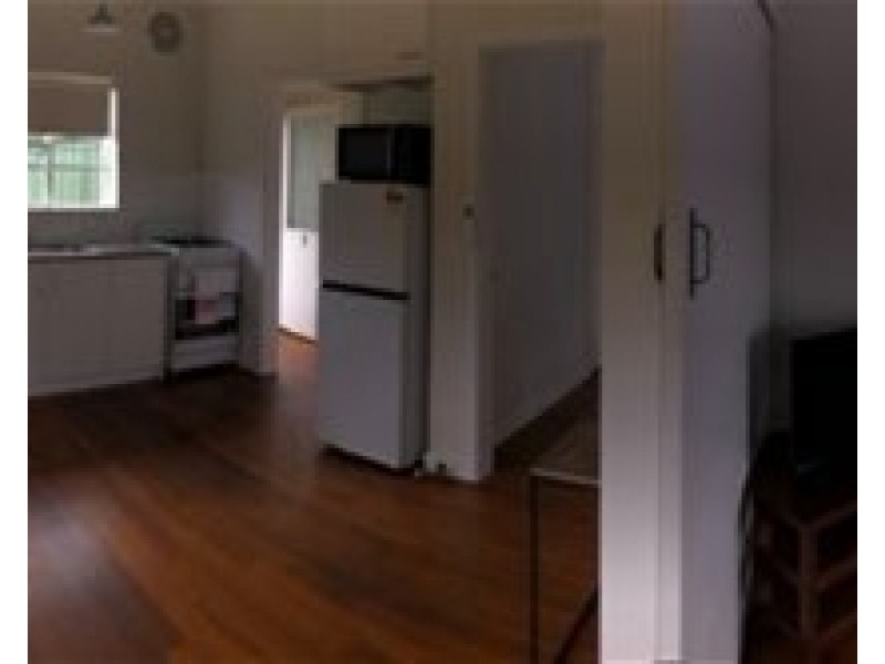 Unit 1/8B Boronia St, Mount Clarence WA 6330