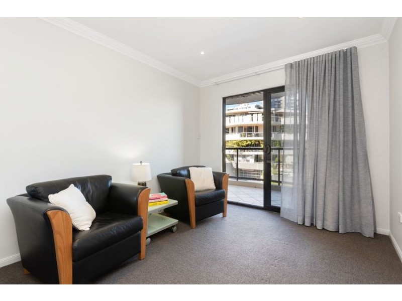 215/36 Macdonald Street, Kangaroo Point QLD 4169