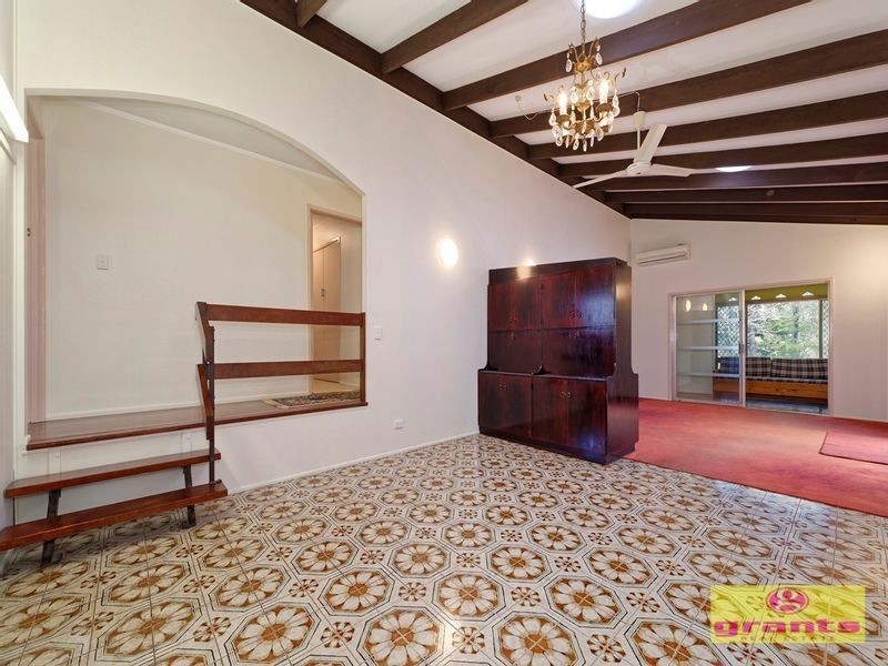 83 Joalah Crescent, Ferny Hills QLD 4055
