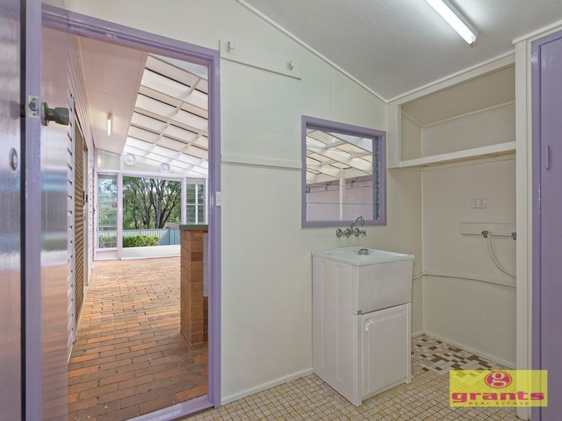83 Joalah Crescent, Ferny Hills QLD 4055