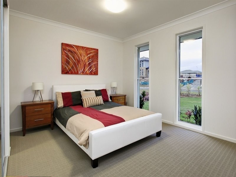 8 Norgay Court, Warner QLD 4500