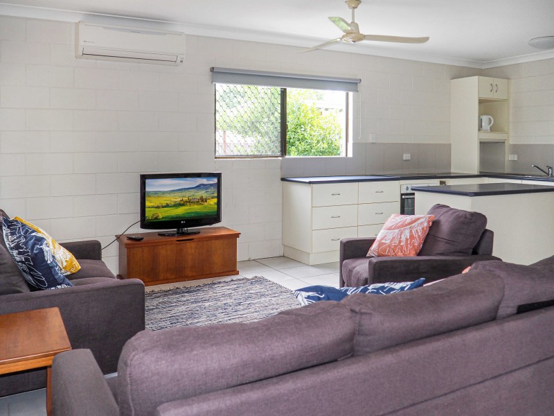 Unit 1/40 Wall Street, South Mission Beach QLD 4852