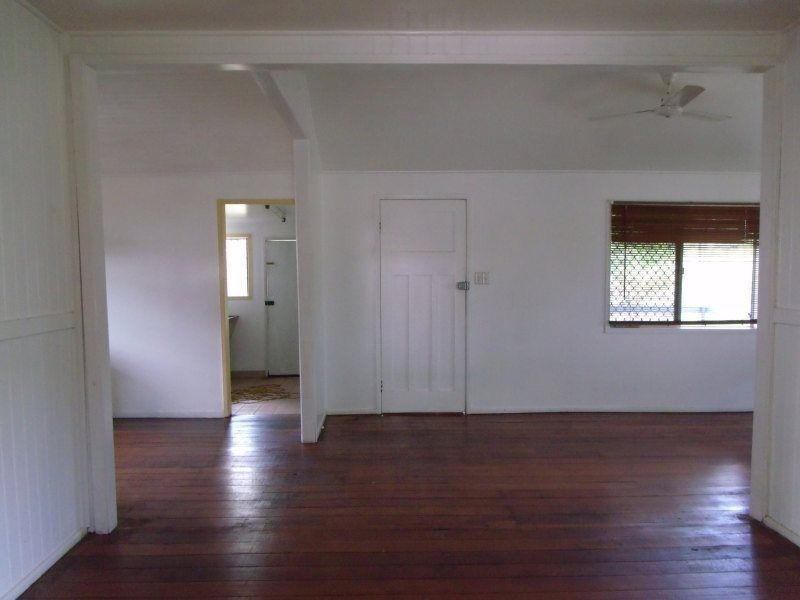 2 Murray Street, Tully QLD 4854