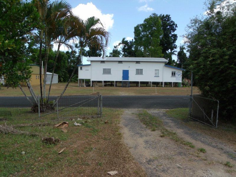 2 Murray Street, Tully QLD 4854