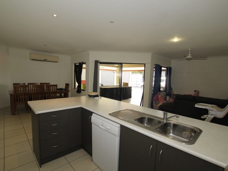 46 Mariner Drive, South Mission Beach QLD 4852