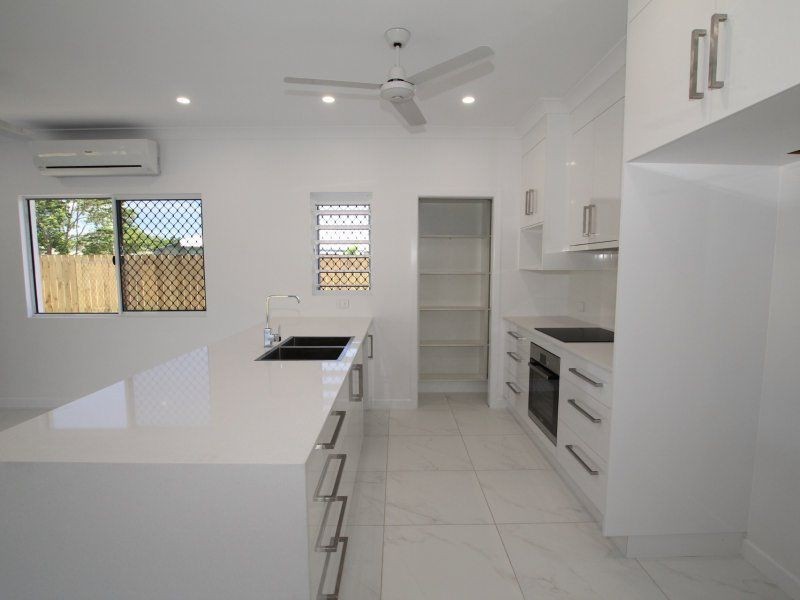 2 Spinnaker Street, South Mission Beach QLD 4852