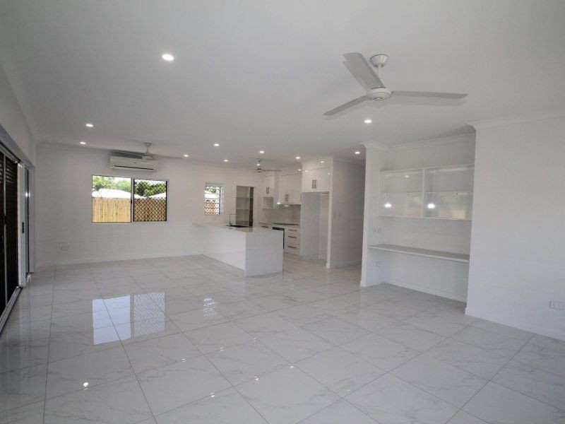 2 Spinnaker Street, South Mission Beach QLD 4852