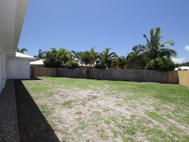 2 Spinnaker Street, South Mission Beach QLD 4852